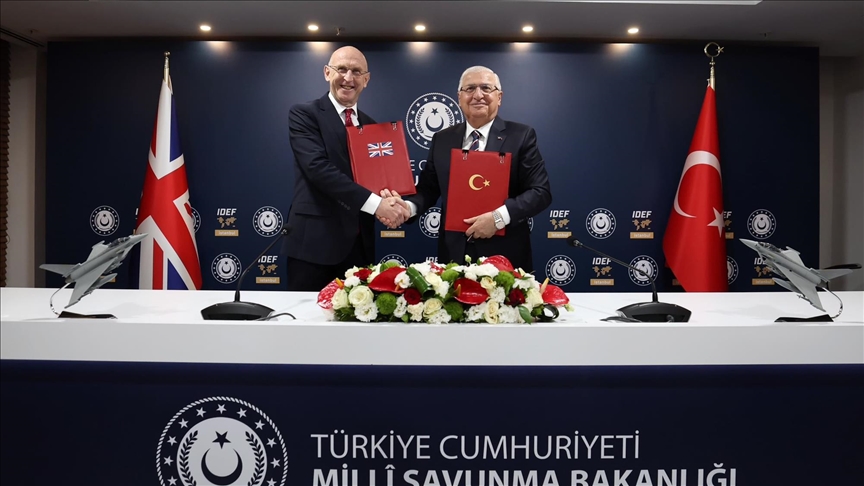 TÜRKİYE İLE BİRLEŞİK KRALLIK ARASINDA "EUROFİGHTER" MUTABAKAT ZAPTI İMZALANDI