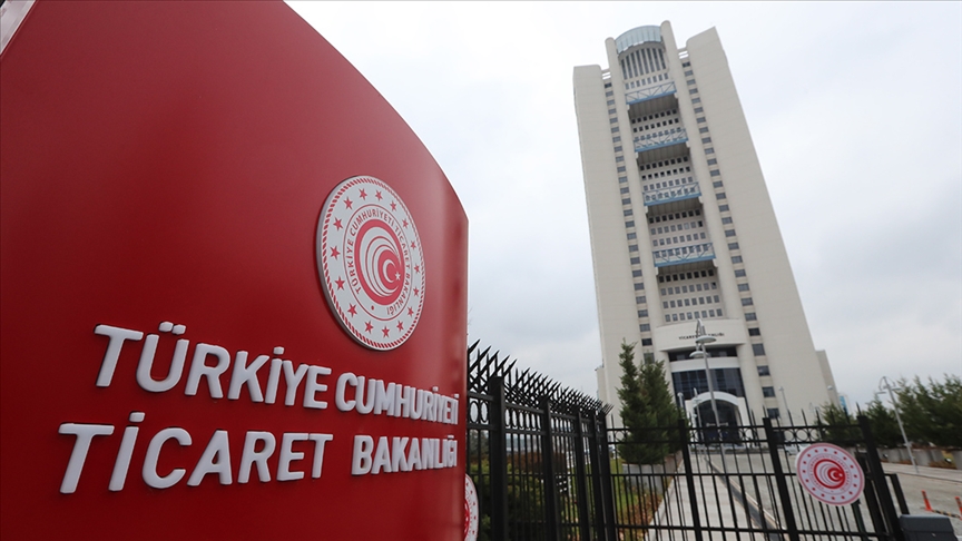 Ticaret Bakanlığı, ABD'nin yeni gümrük vergilerinde Türkiye'nin pozitif ayrıştığına işaret etti
