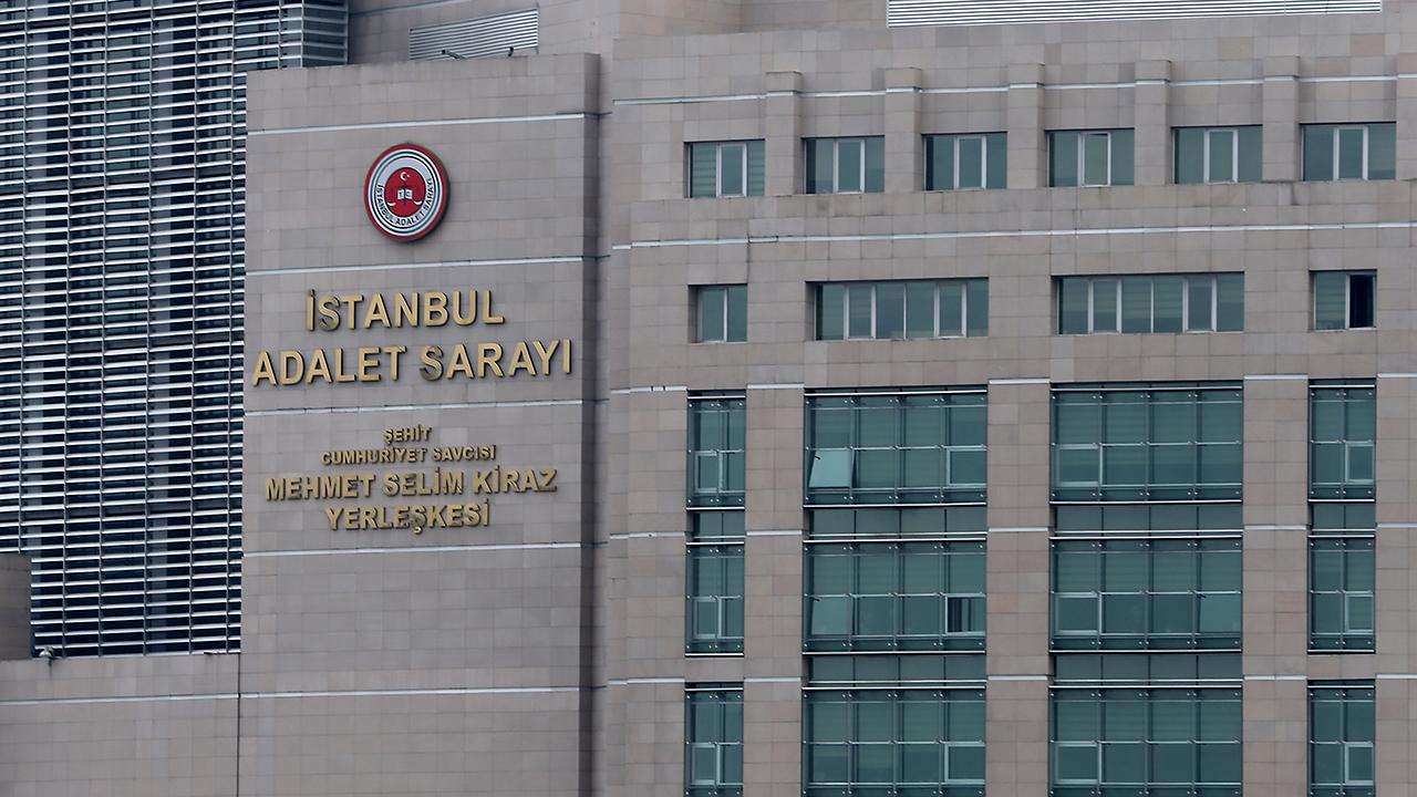 İBB'YE YÖNELİK YOLSUZLUK SORUŞTURMASINDA GÖZALTINA ALINAN 25 ZANLI ADLİYEDE