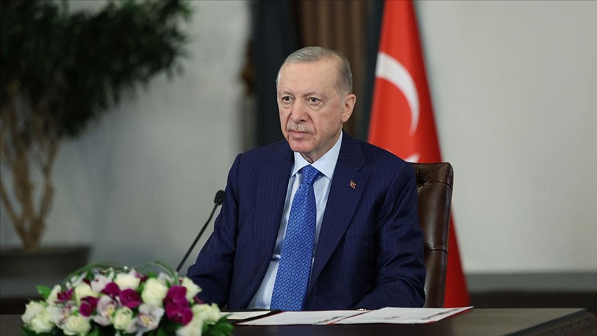 Cumhurbaşkanı Erdoğan: Milletimizin istikbalini güvenceye alacak tarihi adımlar atıyoruz