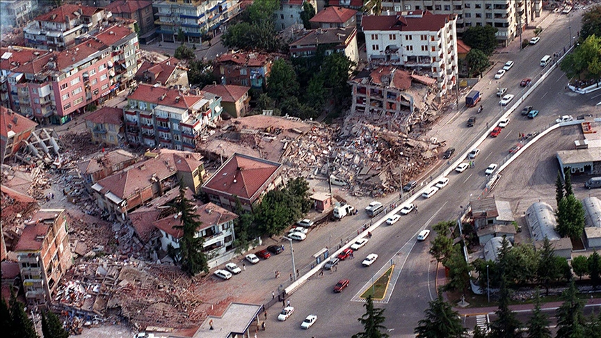 17 AĞUSTOS MARMARA DEPREMİ'NİN ÜZERİNDEN 26 YIL GEÇTİ!