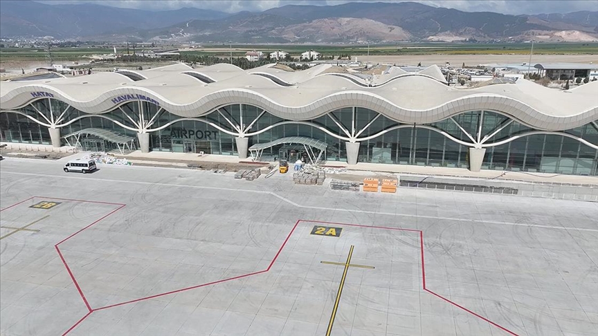 ONARIM ÇALIŞMASI YÜRÜTÜLEN HATAY HAVALİMANI 1 EYLÜL'DE UÇUŞLARA AÇILACAK!