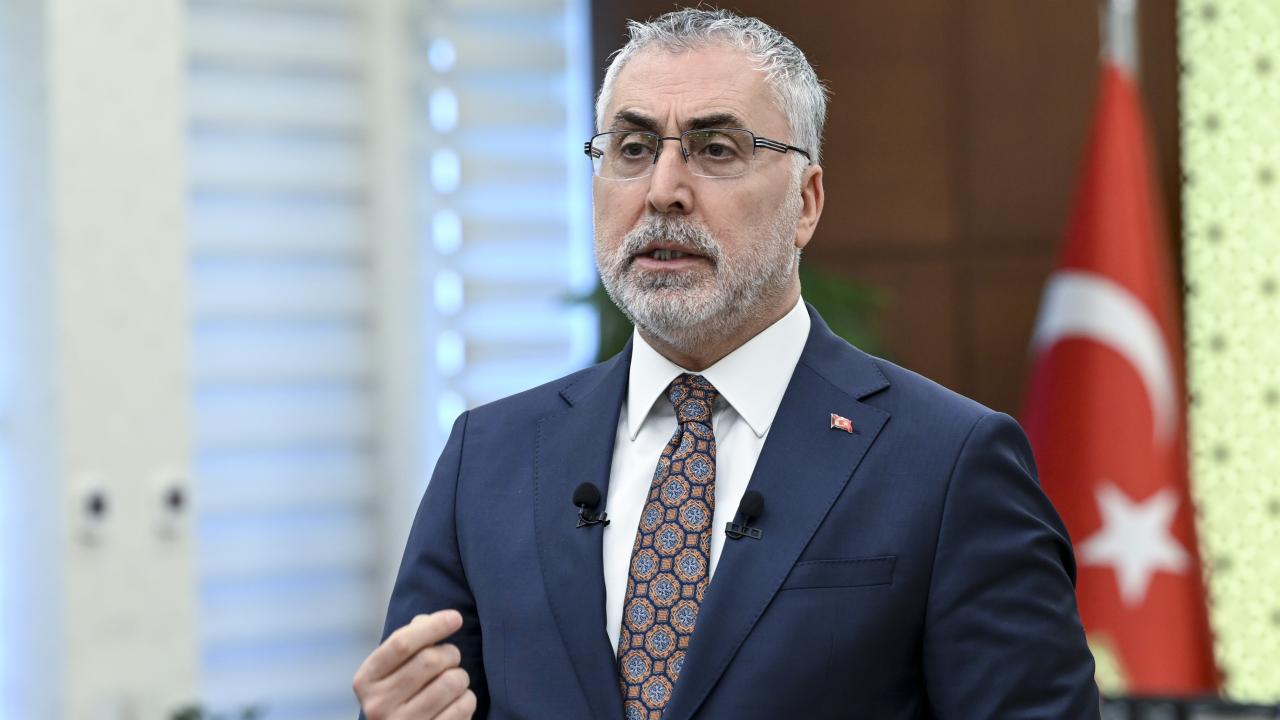 BAKAN IŞIKHAN: MEMUR ZAMMINDA KARAR HAKEM KURULU'A AİT