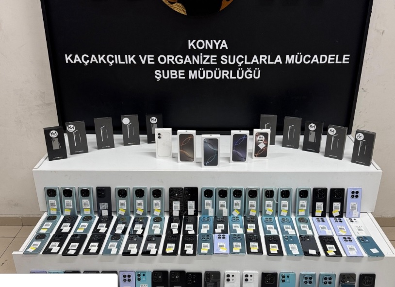KONYA'DA 2.5 MİLYON LİRA DEĞERİNDE KAÇAK CEP TELEFONU ELE GEÇİRİLDİ