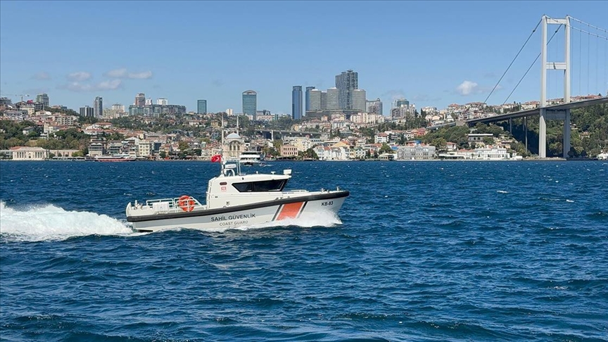 İSTANBUL BOĞAZI'NDAKİ YÜZME YARIŞINDA RUS YÜZÜCÜ KAYBOLDU