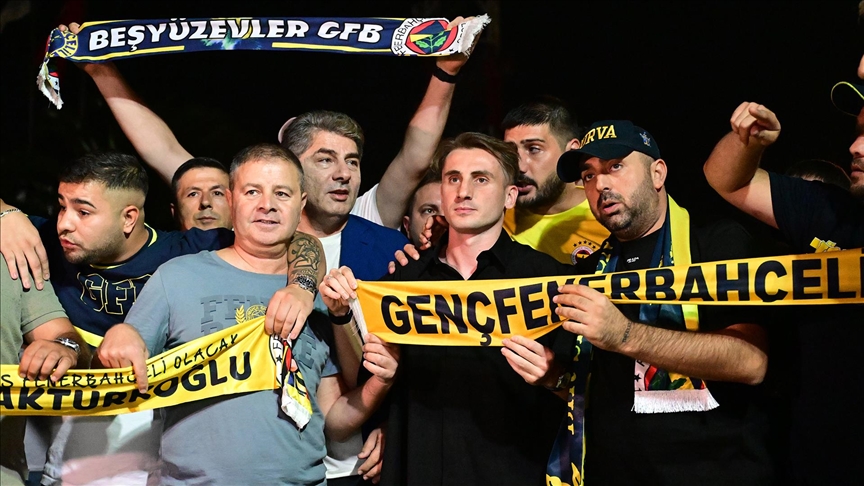 KEREM AKTÜRKOĞLU, FENERBAHÇE İÇİN İSTANBUL'DA..