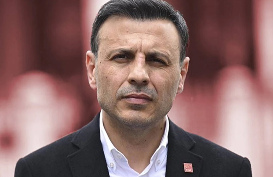 ÖZGÜR ÇELİK'TEN FLAŞ AÇIKLAMA
