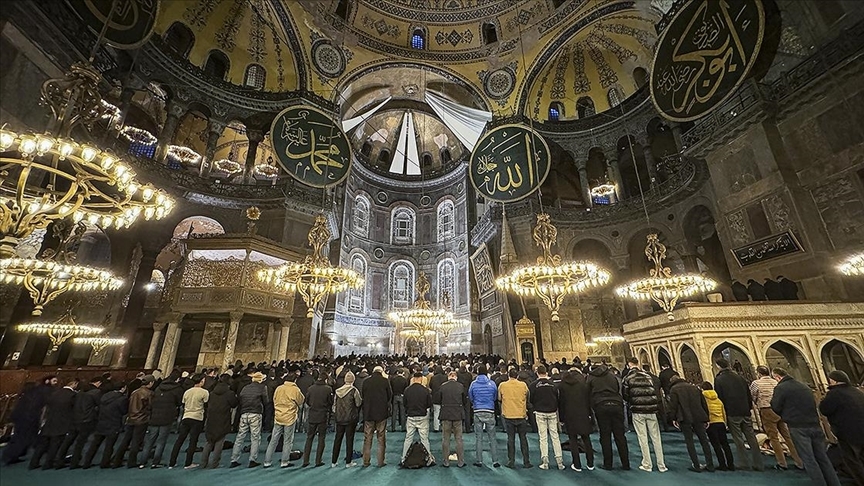 "BUGÜN MEVLİT KANDİLİ"