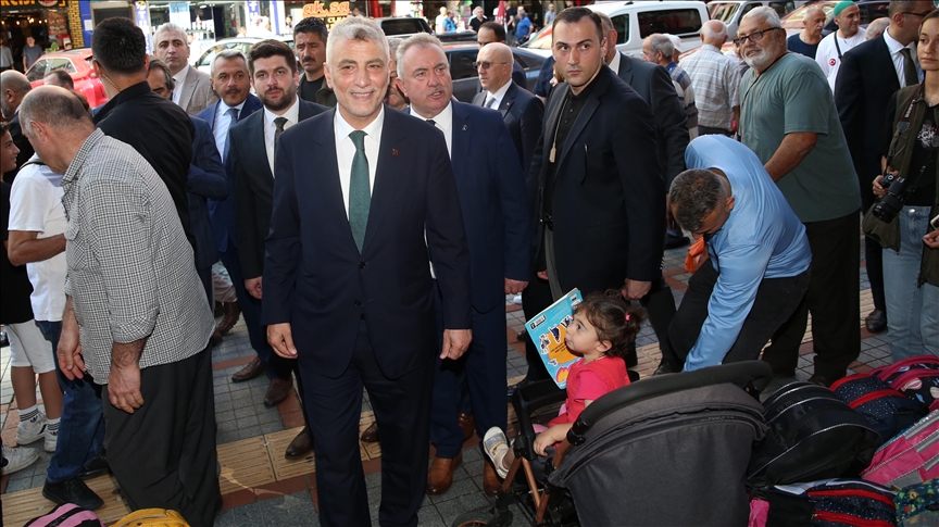 TİCARET BAKANI BOLAT, RİZE'DE ZİYARETLERDE BULUNDU