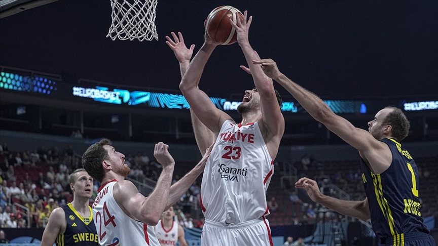 TÜRKİYE, 2025 AVRUPA BASKETBOL ŞAMPİYONASI'NDA ÇEYREK FİNALDE!