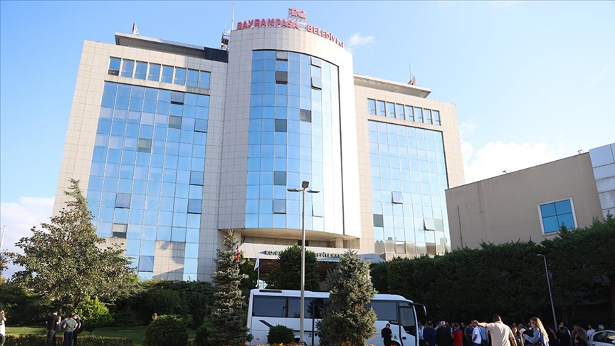 BAYRAMPAŞA BELEDİYESİNE YÖNELİK YOLSUZLUK SORUŞTURMASINDA 48 ŞÜPHELİ HAKKINDA GÖZALTI KARARI