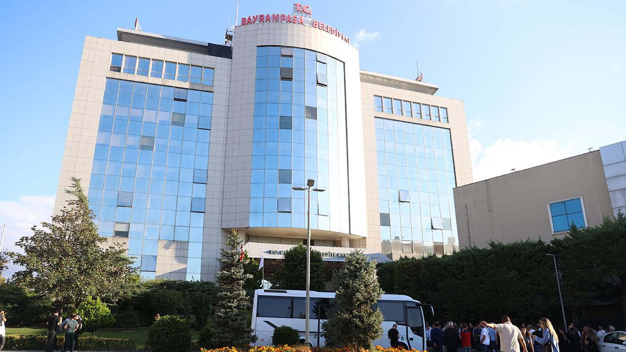 BAYRAMPAŞA BELEDİYESİNE YÖNELİK YOLSUZLUK SORUŞTURMASINDA 48 ŞÜPHELİ HAKKINDA GÖZALTI KARARI