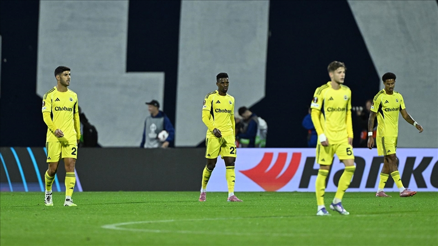 FENERBAHÇE'DEN UEFA AVRUPA LİGİ'NE TATSIZ BAŞLANGIÇ