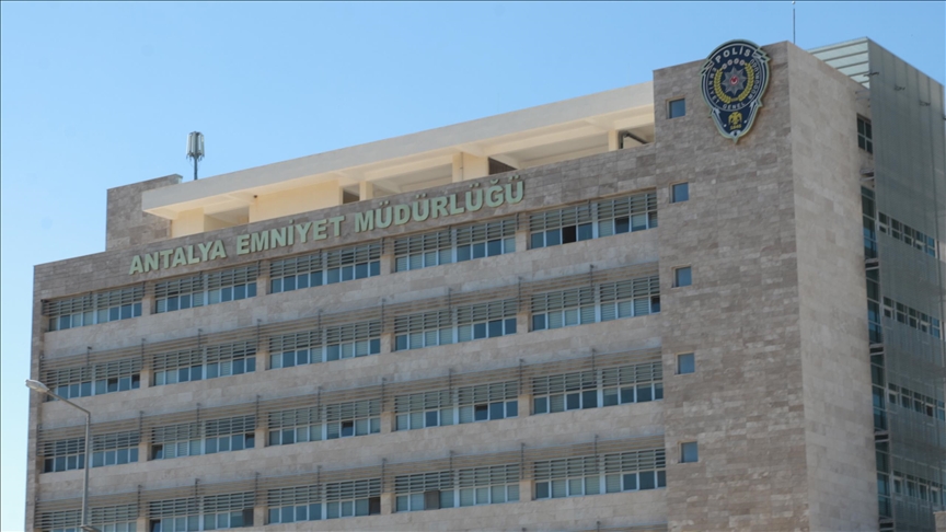 Antalya Büyükşehir Belediyesi'ne yönelik soruşturmada 20 şüpheli gözaltına alındı