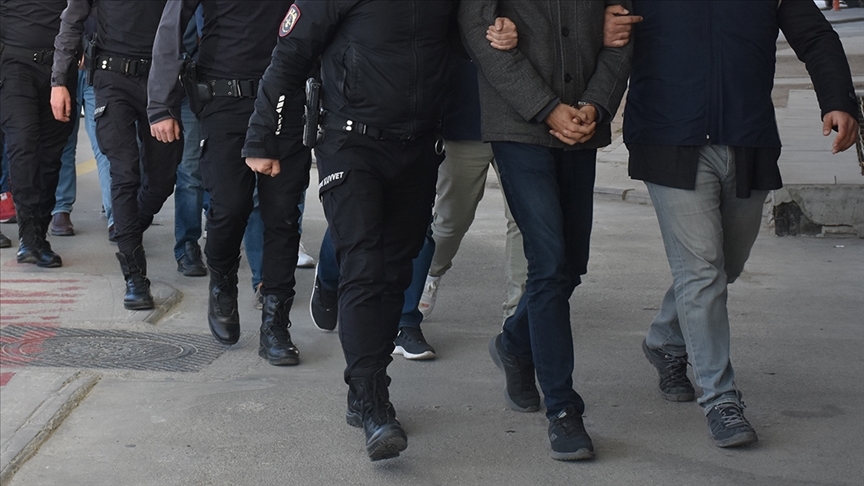 İstanbul'da hayali işlemlerle suç geliri elde edildiği iddiasıyla 60 şüpheliye gözaltı kararı