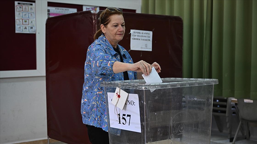KKTC’DE HALK CUMHURBAŞKANI SEÇİMİ İÇİN SANDIK BAŞINDA
