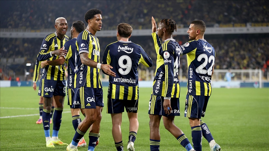 Kanarya evinde hata yapmadı! Fenerbahçe Fatih Karagümrük'ü mağlup etti