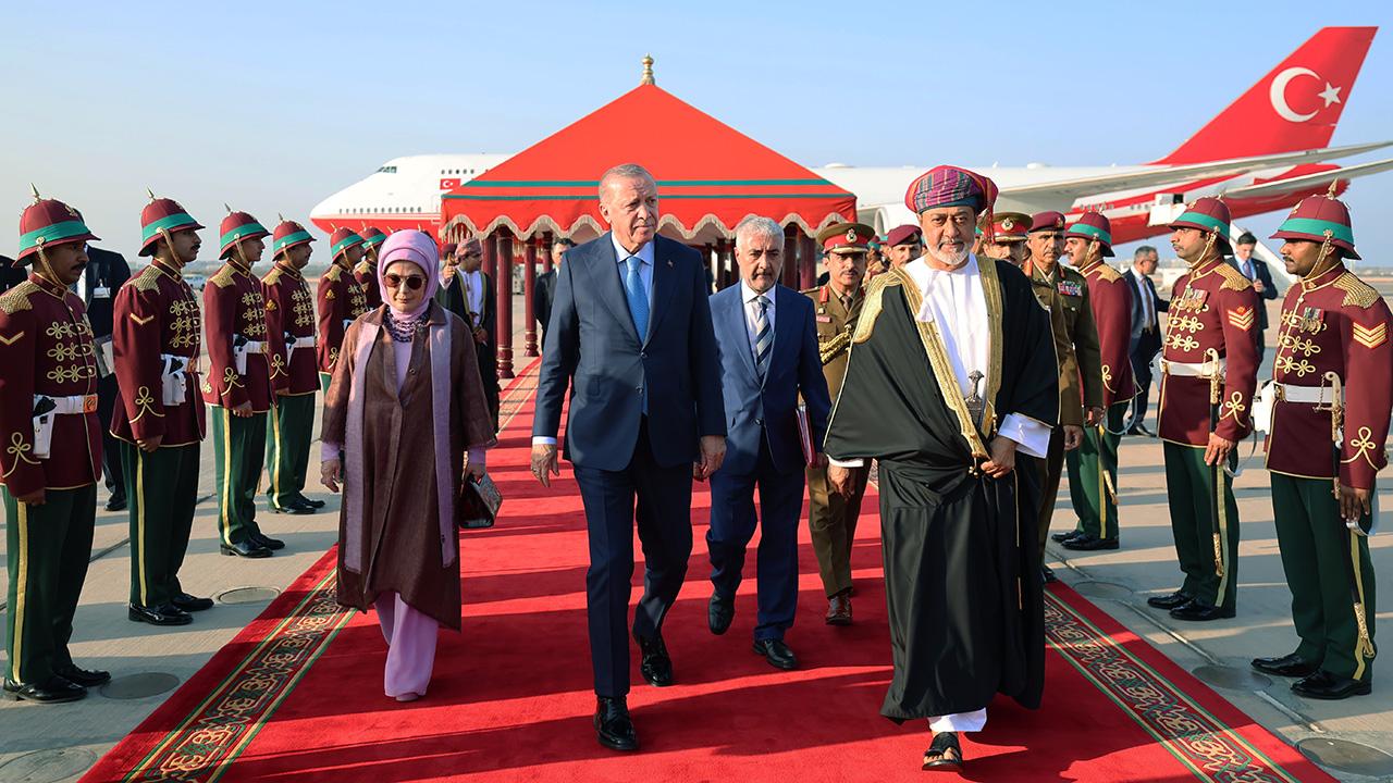 CUMHURBAŞKANI ERDOĞAN UMMAN'DA...