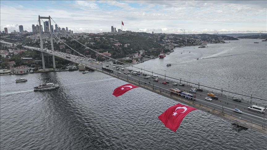 CUMHURİYET'İN 102. YILI KUTLAMALARI 21 PARE TOP ATIŞIYLA BUGÜN BAŞLAYACAK