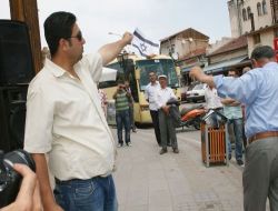 Avanostaki Protesto Mitinginde İsrail Bayrağı Yakıldı