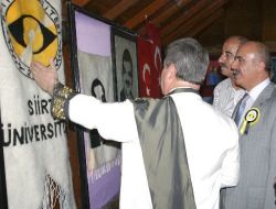 Siirt Üniversitesinde Mezuniyet Coşkusu 