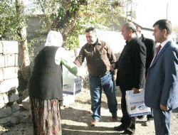 Eskişehirden Patnosa Gelen Kimse Yok Mu Derneği Üyeleri, 700 Aileye Kurban Eti Dağıttı