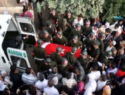Yıldırım Çarpması Sonucu Şehit Olan Masum Sekindiz Nusaybinde Toprağa Verildi