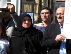 Oğullarının Katilinin 5 Yıldır Yakalanmamasına İsyan Eden Aile: Adalet İstiyoruz 