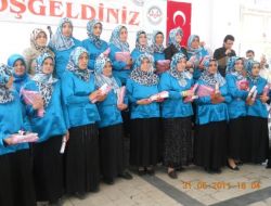 Bergamada Kurân Kursu Öğrencisi 170 Hanım Diploma Aldı