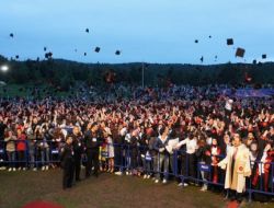Kastamonu Üniversitesinde 4. Mezuniyet Coşkusu