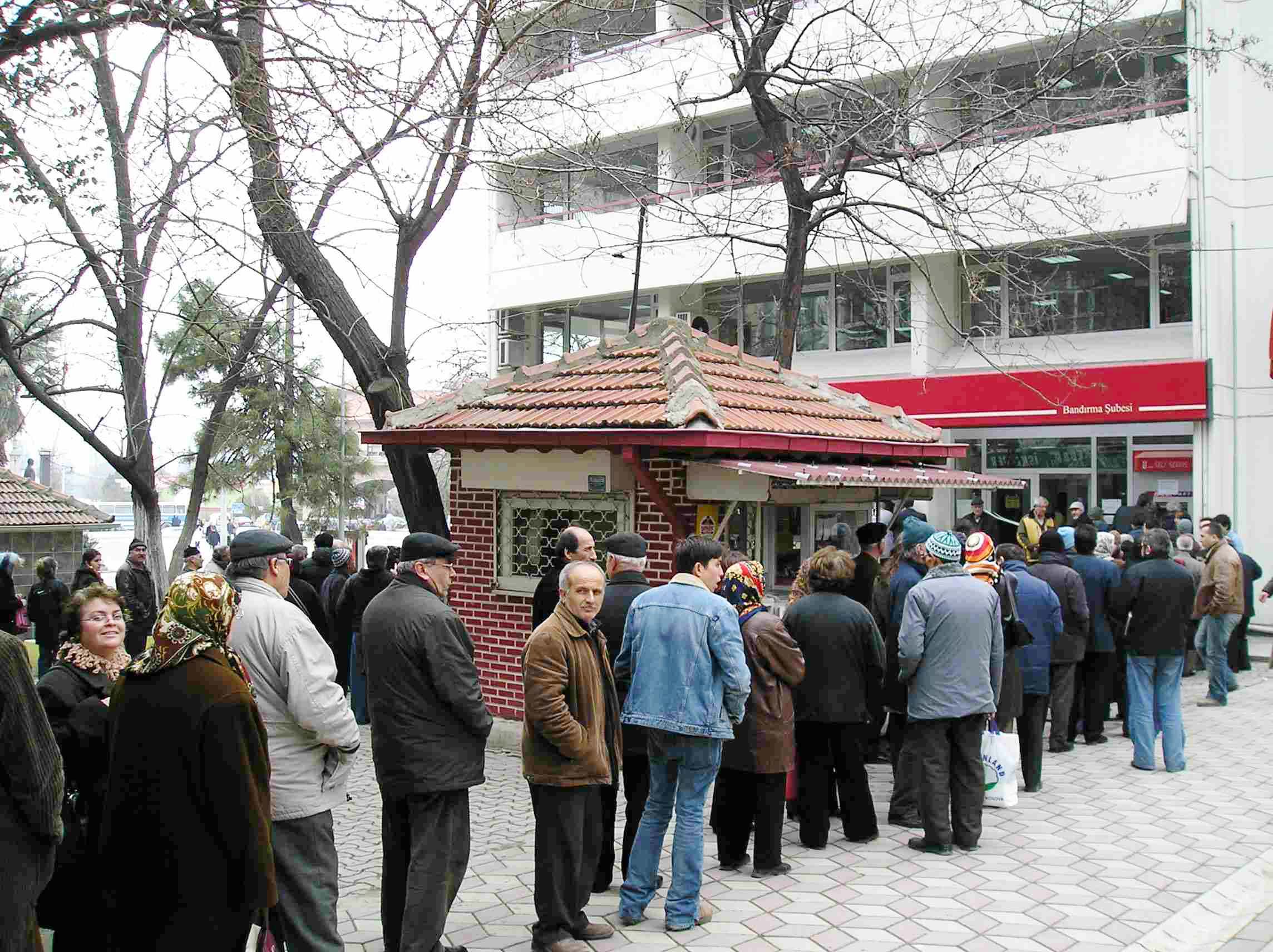 Emekliler İntibak Yasasından umutlu