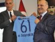 Bayraktar Trabzonsporun Yeni Yönetimine Başarılar Diledi