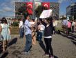 ‘Duran Adam’dan Sonra ‘Sarıl Bana’