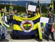 Taraftarlar Uefa Binası Önünde Toplandı