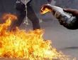 Taksimde polise molotoflu saldırı