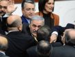 VEKİLLER BİRBİRİNE GİRDİ!