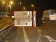 Fırtına TIR devirdi!