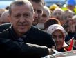 Anket sonucunu cebinden çıkardı!