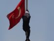 Türk bayrağını indiren şahıs yakalandı