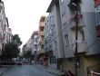 Gaziosmanpaşa’da 5 katlı bina yan yattı