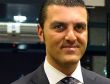 Emir Sarıgül evinin arka kapısından kaçtı