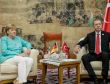 Merkel Erdoğanın önünde diz çöktü!