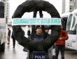 Hollanda Büyükelçiliği önündeki protesto