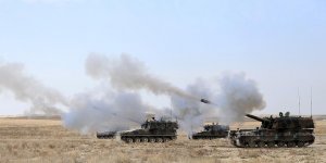'Afrin'de terörist sığınakları vuruldu'