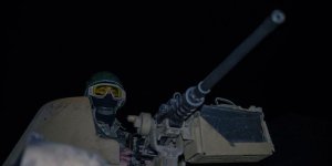 Mehmetçik Afrin'de gece devriyesindeydi..