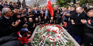 Yazıcıoğlu kabri başında anıldı!
