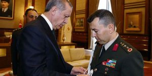 Eski başyaver, Cumhurbaşkanı Erdoğan'a yakın isimleri fişlemiş!