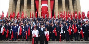 19 Mayıs törenlerle kutlanıyor