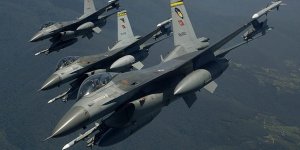 Hakurk'ta teröristlerin silah mevzilerine hava harekatı