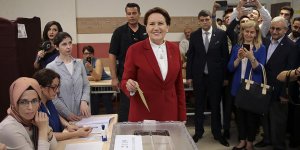 İYİ Parti cumhurbaşkanı adayı Akşener oyunu kullandı